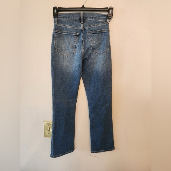 GAP Women's Blue Jeans - Picture 2 of 3